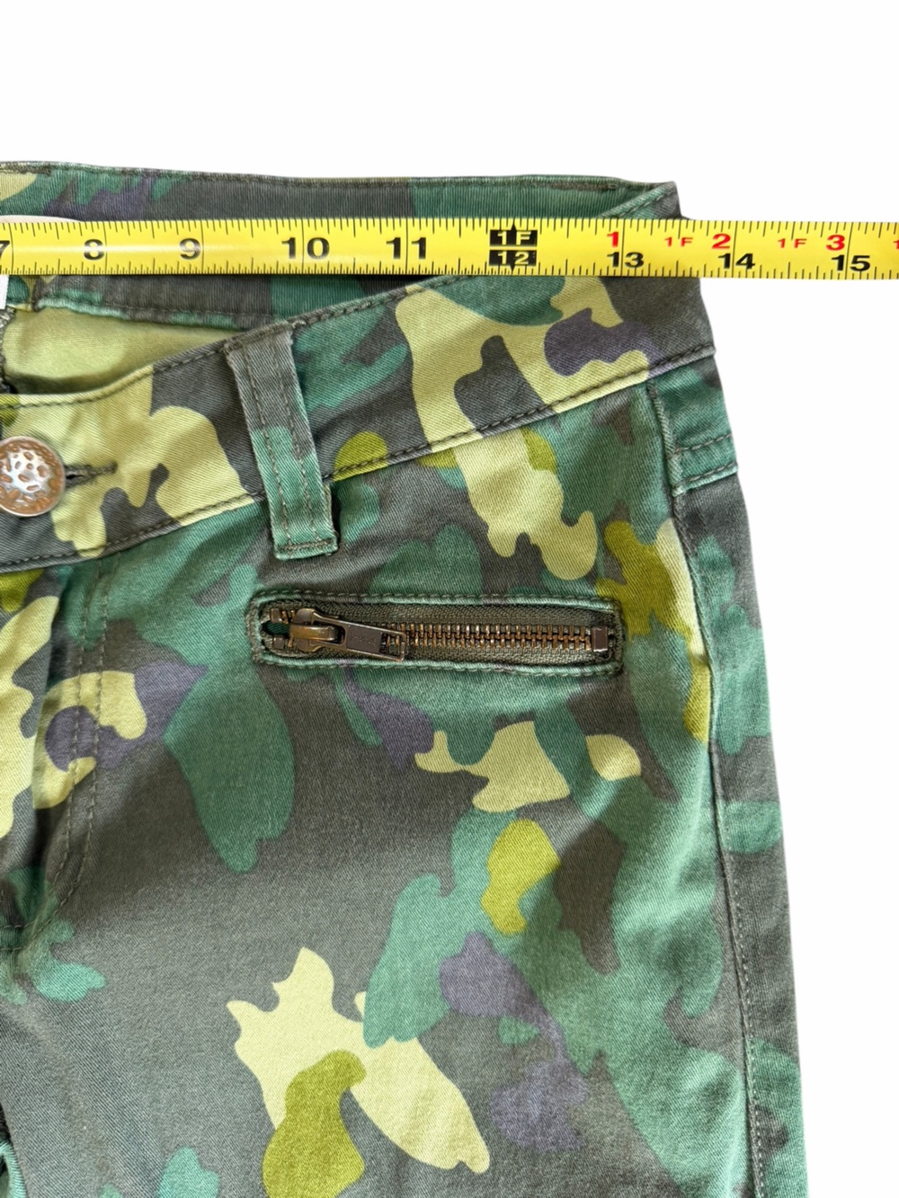CAbi Camo Skinny Ankle Pants Women’s Size 0 Zip Ankle Stretch Crop Pants - Picture 8 of 11